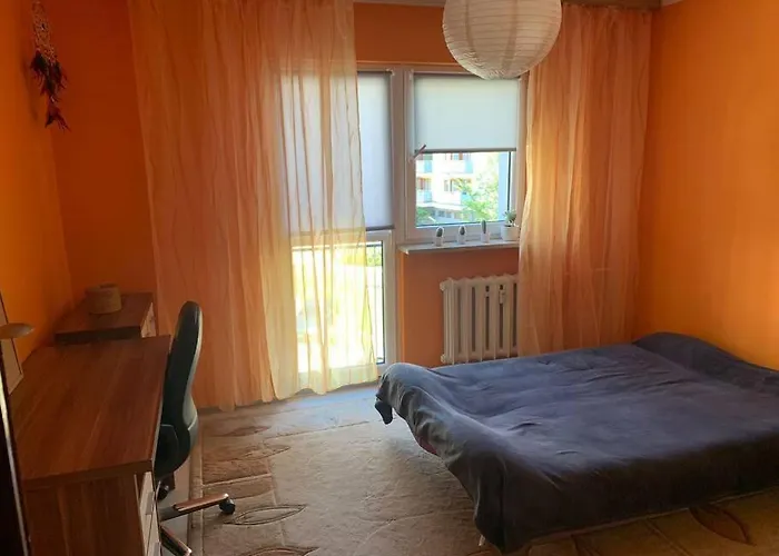 Mieszkanie 3 Pokoje Z Balkonem I Parkingiem